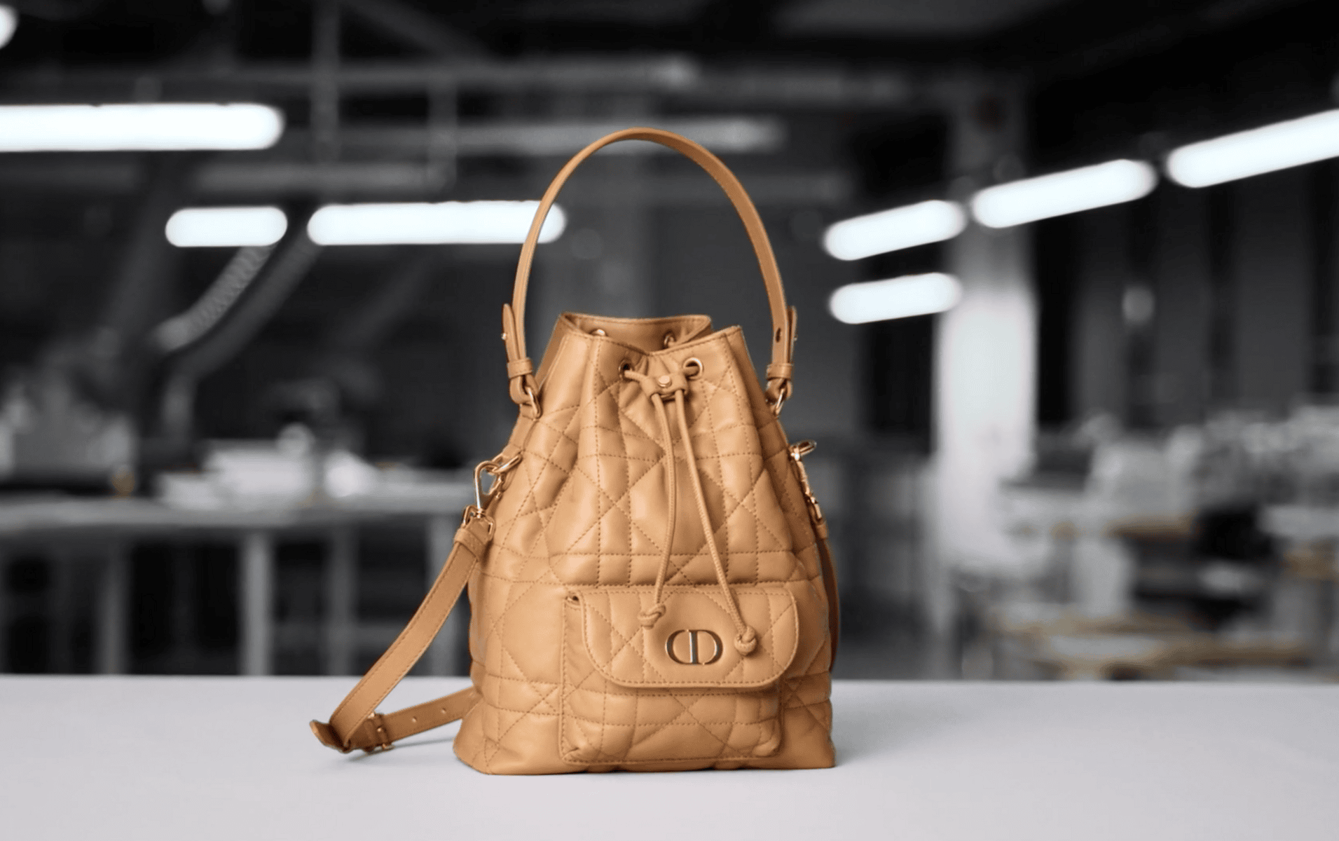 DIOR